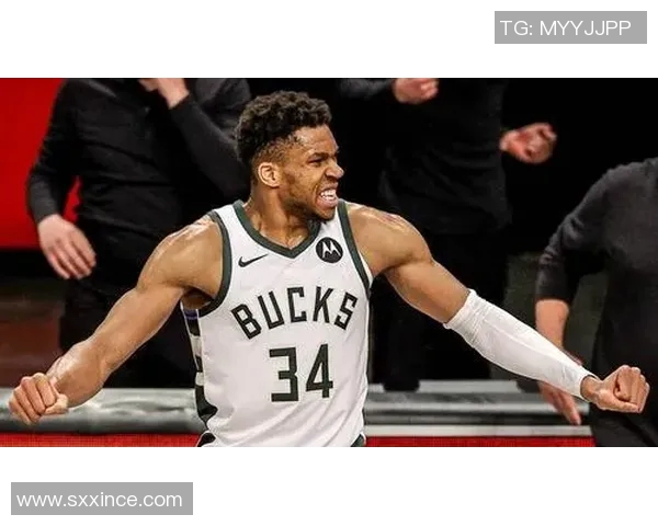 雄鹿与猛龙激战正酣大比分对决引发球迷热议与期待